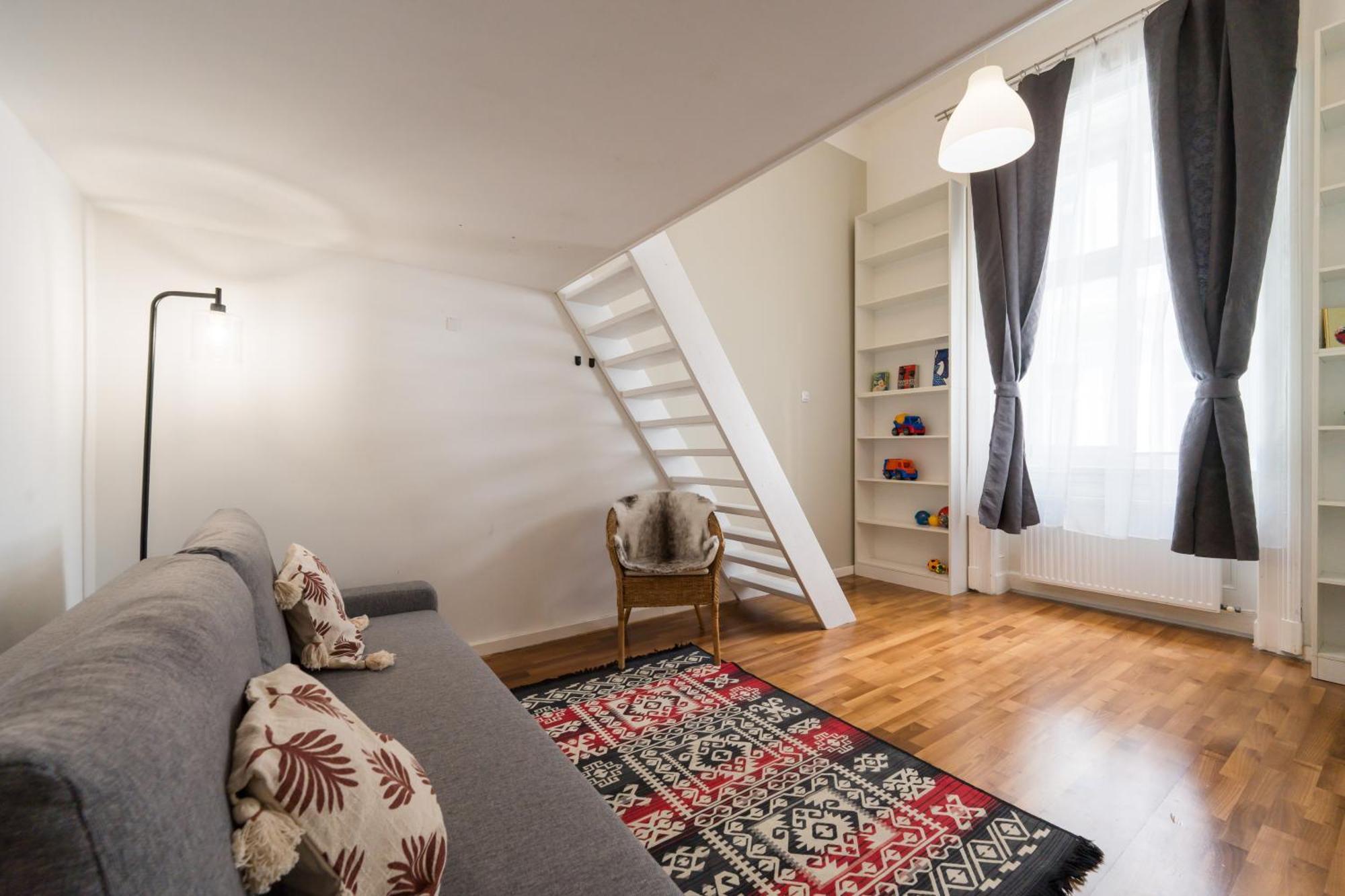 Spacious Apartment By Opera Budapest Exterior photo