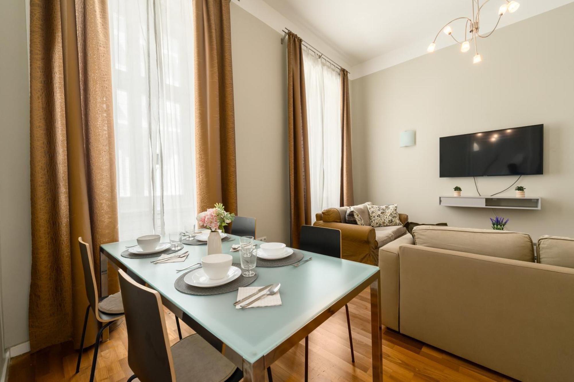 Spacious Apartment By Opera Budapest Exterior photo
