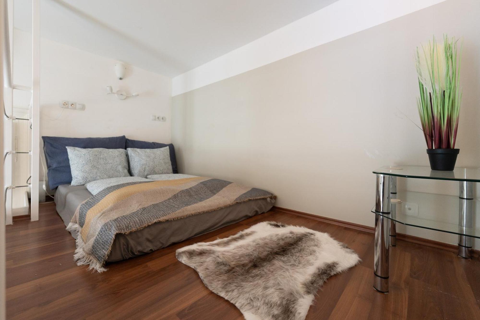 Spacious Apartment By Opera Budapest Exterior photo